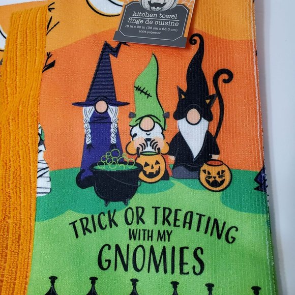 Halloween Gnome Kitchen Set of 5 Towels Mitt, Trick or Treating with Gnomies NEW - Picture 2 of 6